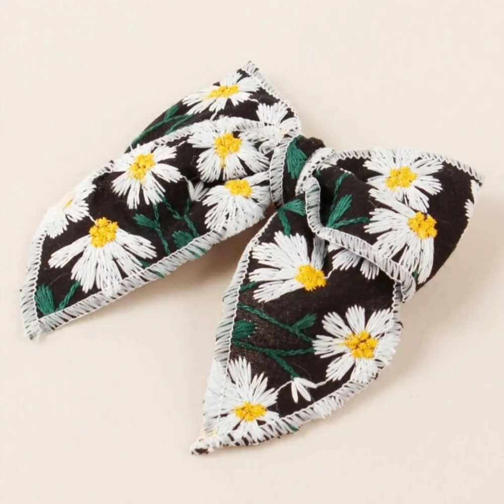 Girls Embroidered Daisy Floral Bow Hair Clip Oversize Ponytail Barette Accessory